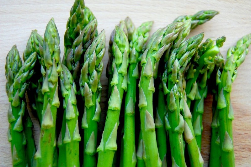 Natural-Fresh-Asparagus-at-competitive-price.jpg